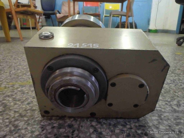 Příslušenství k válcovačce profilů UPW 25  (21515 (1).JPG)